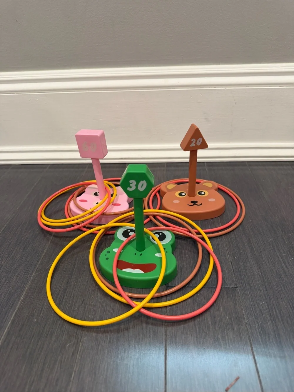 NWOT Plastic Animal Ring Toss Game SMALL Pink, Green, Brown Kids Toddlers